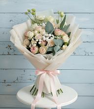 Букет цветов из:  Розы и Лизиантусы в Покровском Ставропольского края