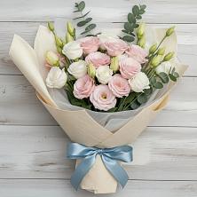 Букет цветов из:  Лизиантусы в Покровском Ставропольского края