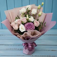 Букет цветов из:  Розы и Лизиантусы в Покровском Ставропольского края
